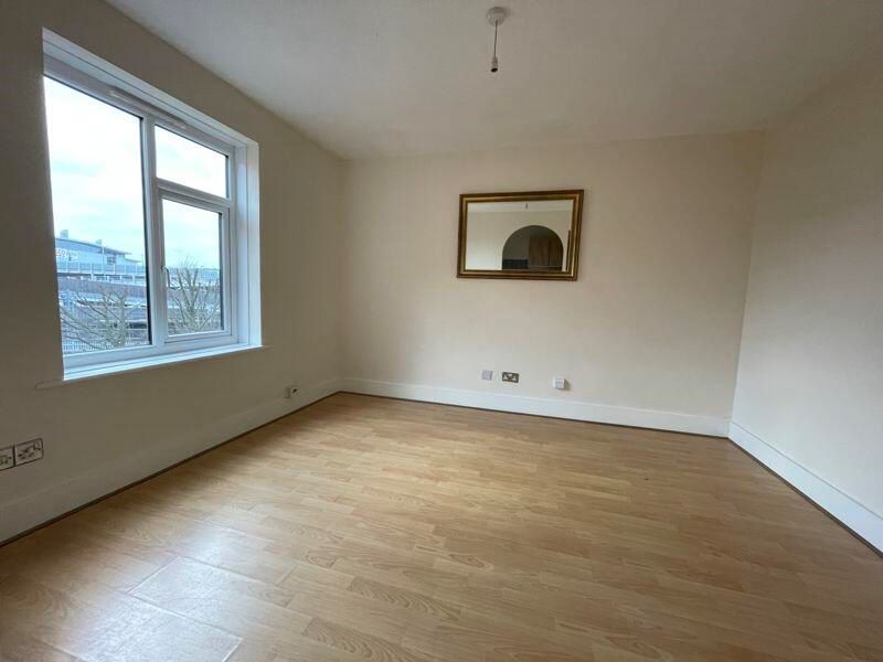 Flat 18 Fordbrook Court, Hatherton Road, Walsall, West Midlands, WS1 1YA