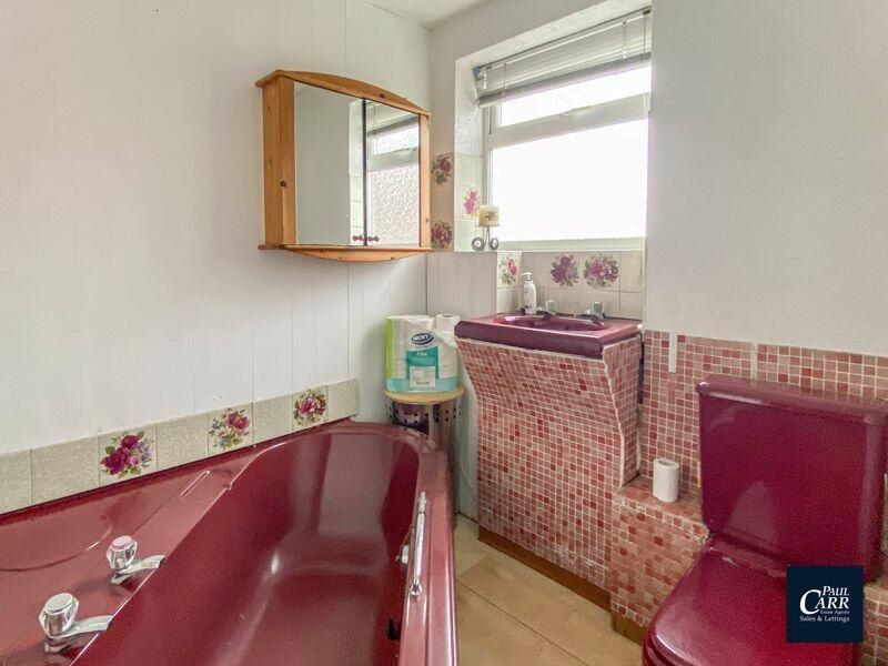 34 Eagle Close, Walsall, West Midlands, WS6 7LA