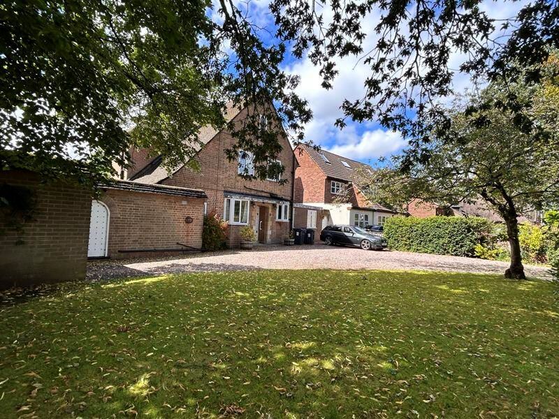 51 Hollyfield Road, Sutton Coldfield, West Midlands, B75 7SE