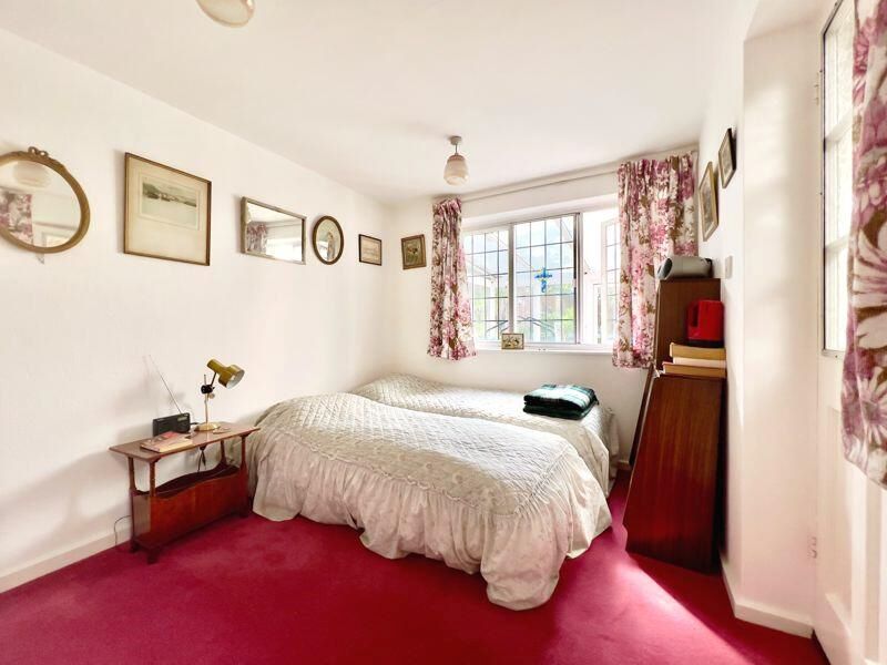 51 Hollyfield Road, Sutton Coldfield, West Midlands, B75 7SE