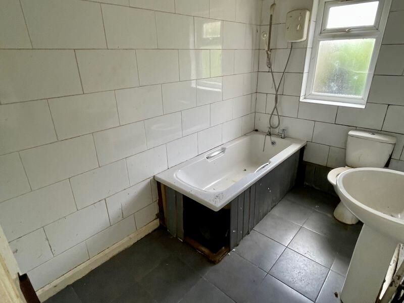 3 Chinley Grove Kingstanding, Birmingham, West Midlands, B44 0NY