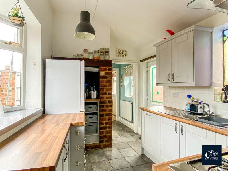 75 Broad Lane Essington, Wolverhampton, West Midlands, WV11 2RH