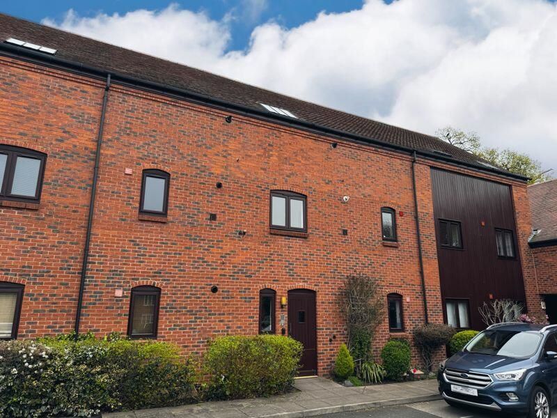 25 The Greaves Minworth, Sutton Coldfield, West Midlands, B76 9DJ