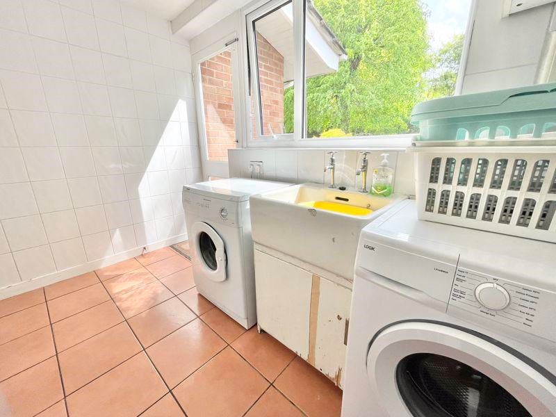 50 Penns Lake Road, SUTTON COLDFIELD, West Midlands, B76 1LR