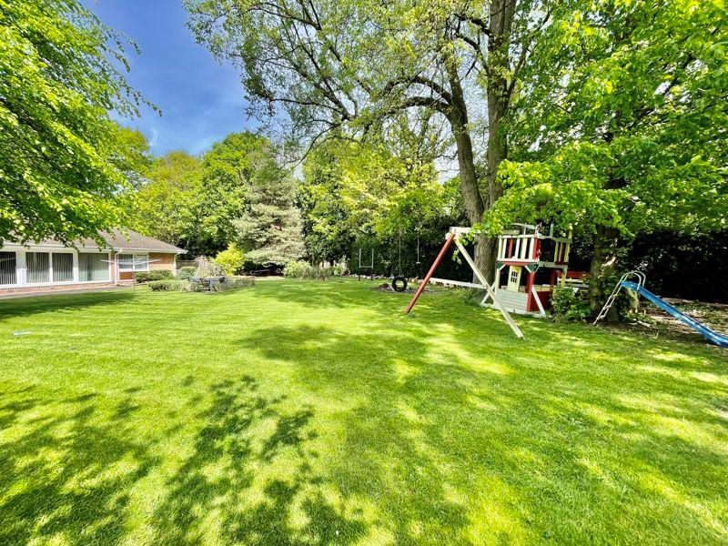 50 Penns Lake Road, SUTTON COLDFIELD, West Midlands, B76 1LR