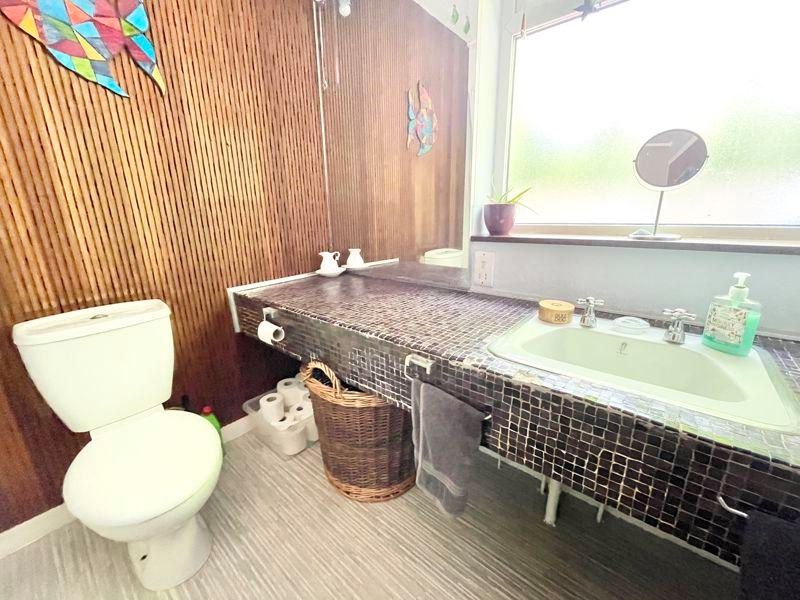 50 Penns Lake Road, SUTTON COLDFIELD, West Midlands, B76 1LR