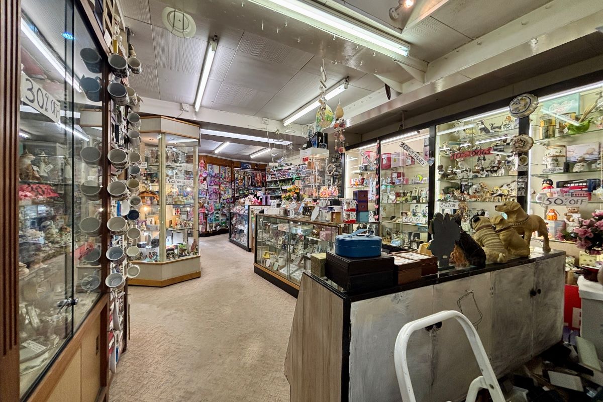 Lot Image