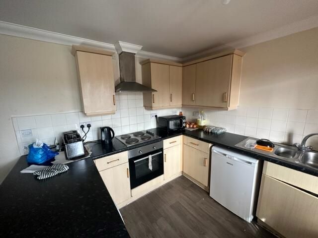 37 Pier Road, Erith, Kent, DA8 1TB