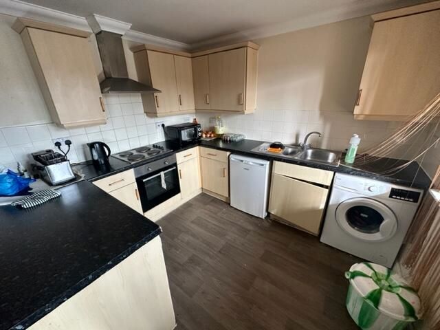 37 Pier Road, Erith, Kent, DA8 1TB