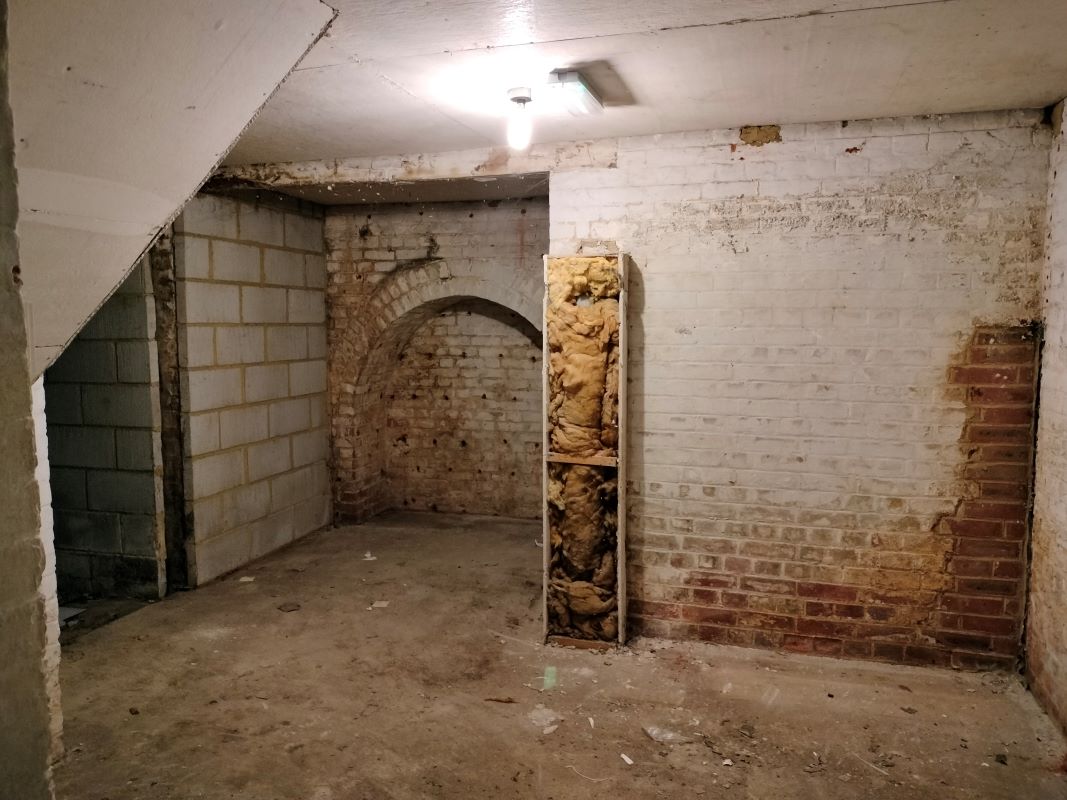 Basement Claremont House, 200 Tonbridge Road, Wateringbury, Maidstone, Kent, ME18 5NU