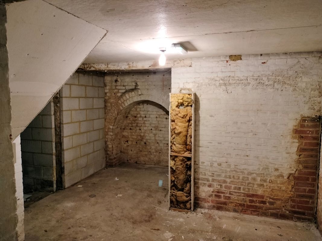 Basement Claremont House, 200 Tonbridge Road, Wateringbury, Maidstone, Kent, ME18 5NU