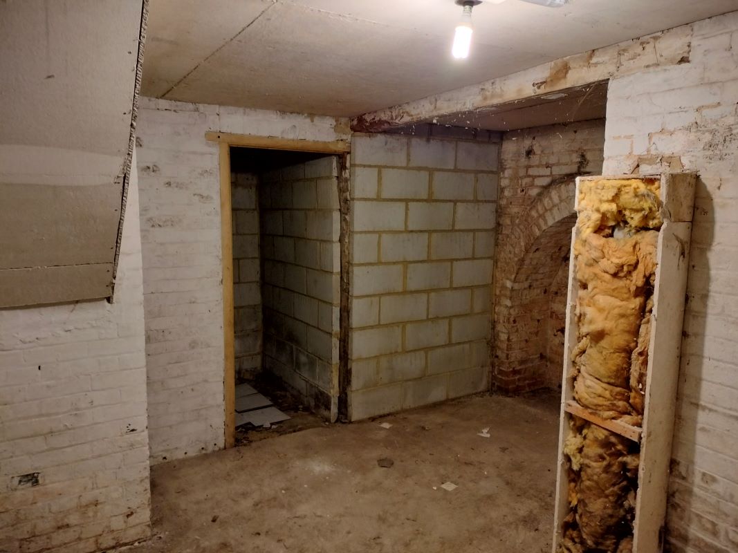 Basement Claremont House, 200 Tonbridge Road, Wateringbury, Maidstone, Kent, ME18 5NU