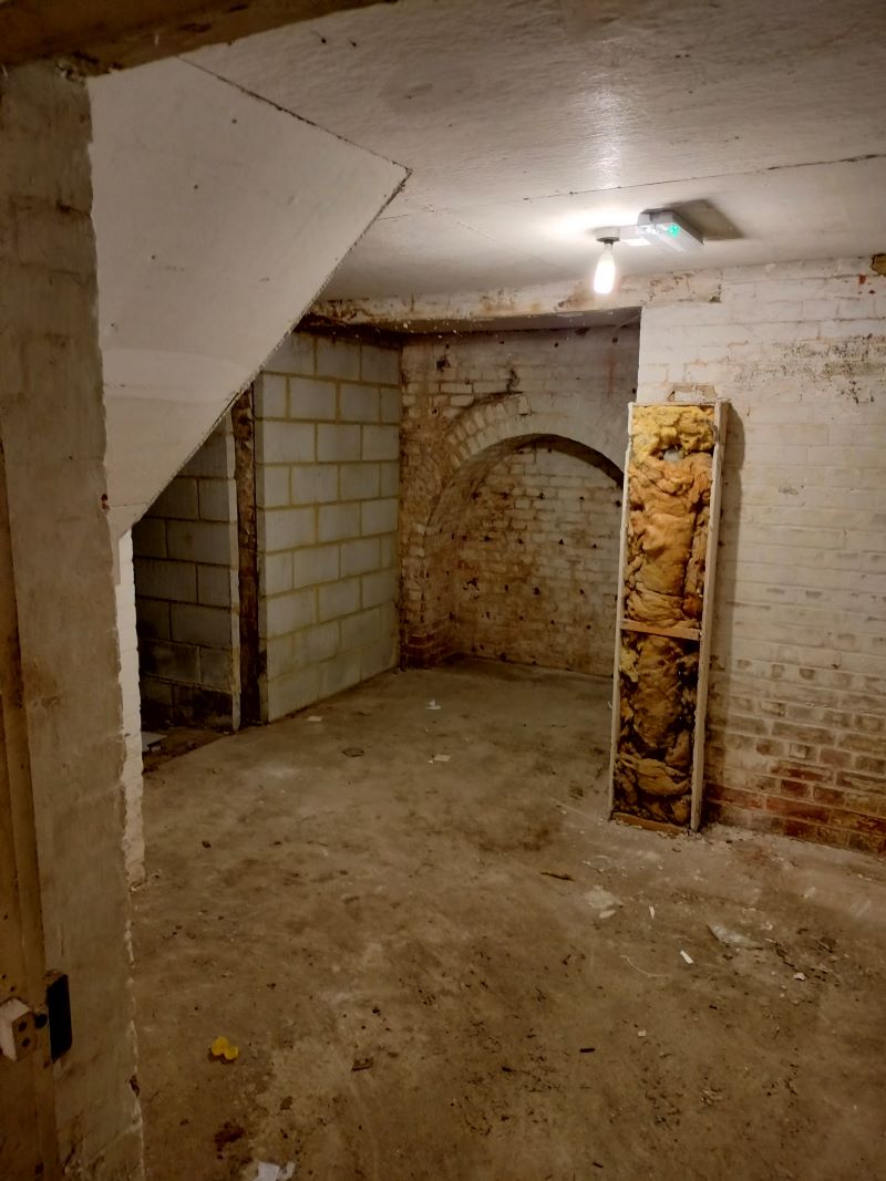 Basement Claremont House, 200 Tonbridge Road, Wateringbury, Maidstone, Kent, ME18 5NU