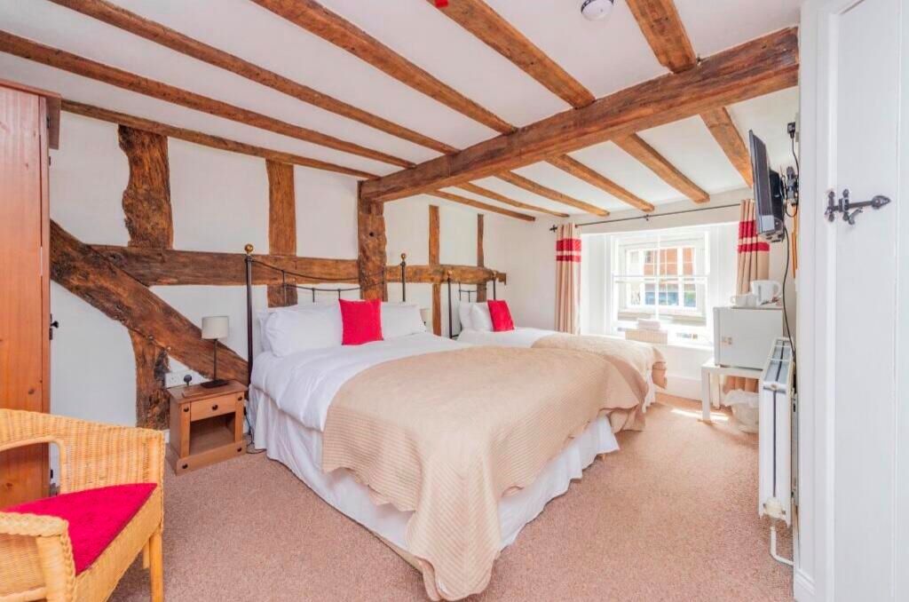 20 Market Square, Bishops Castle, Shropshire, SY9 5BN