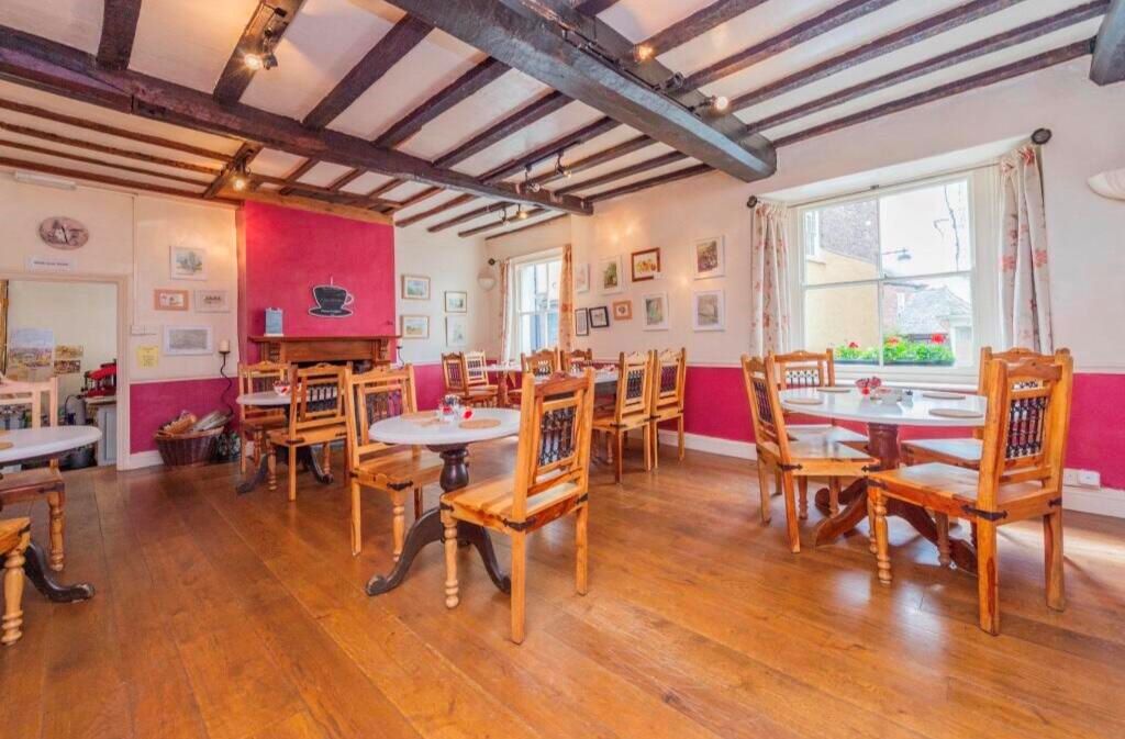 20 Market Square, Bishops Castle, Shropshire, SY9 5BN