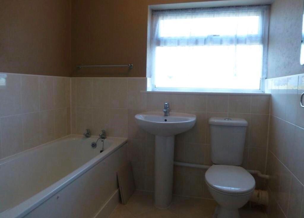 10 Huntingdon Close, Ebley, Stroud, Gloucestershire, GL5 4UD