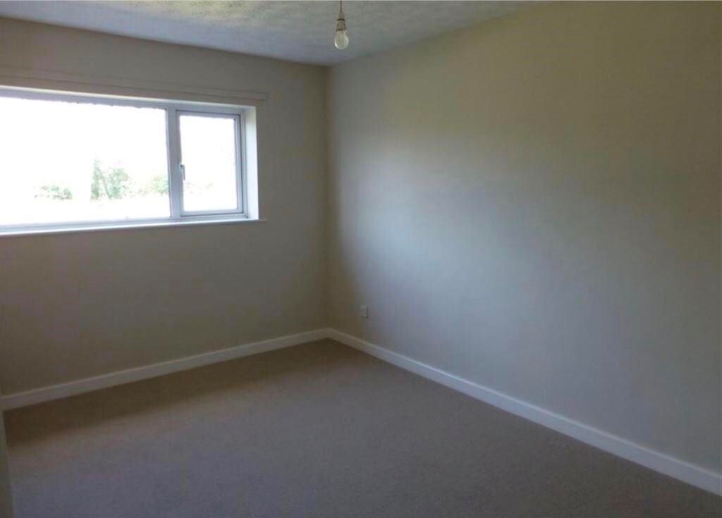 10 Huntingdon Close, Ebley, Stroud, Gloucestershire, GL5 4UD