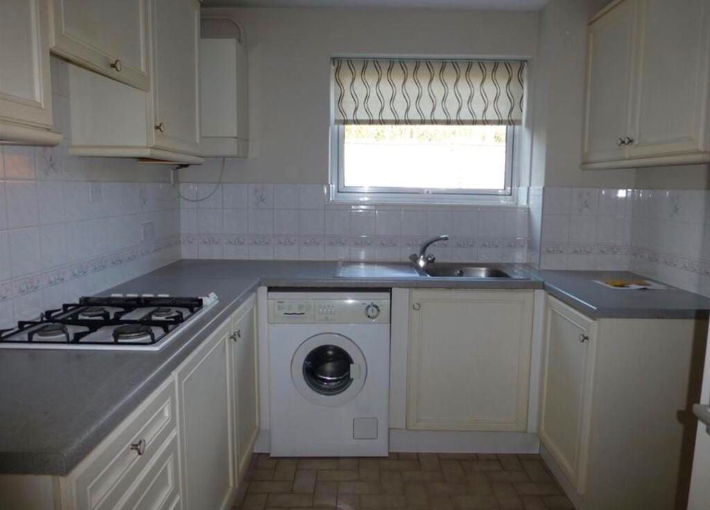 10 Huntingdon Close, Ebley, Stroud, Gloucestershire, GL5 4UD