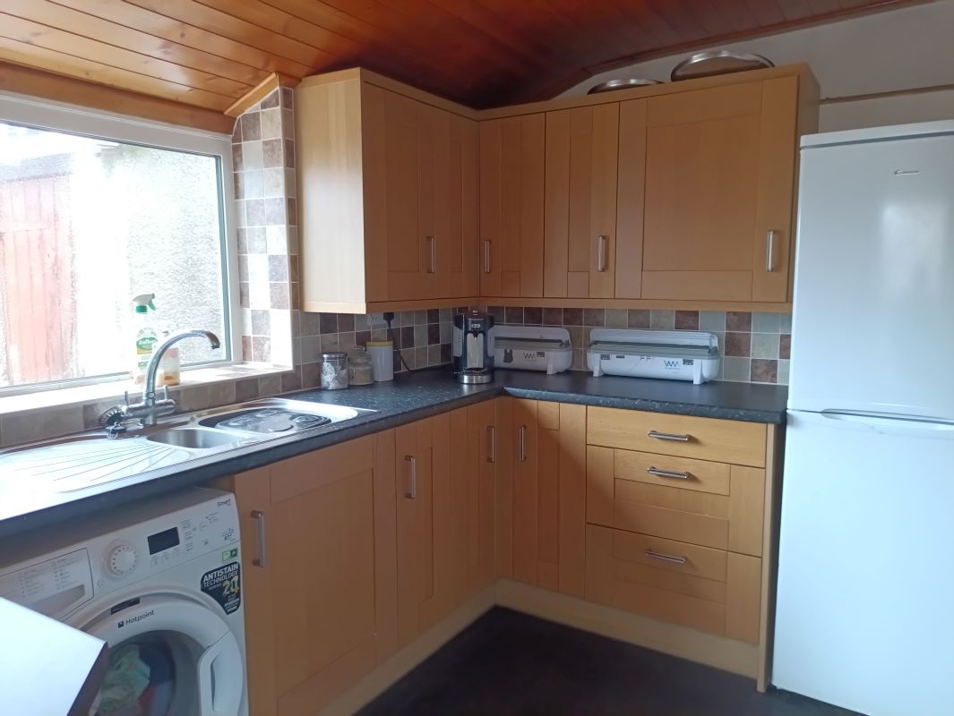 Coleshill Terrace, Llanelli, Dyfed, SA15 3DA