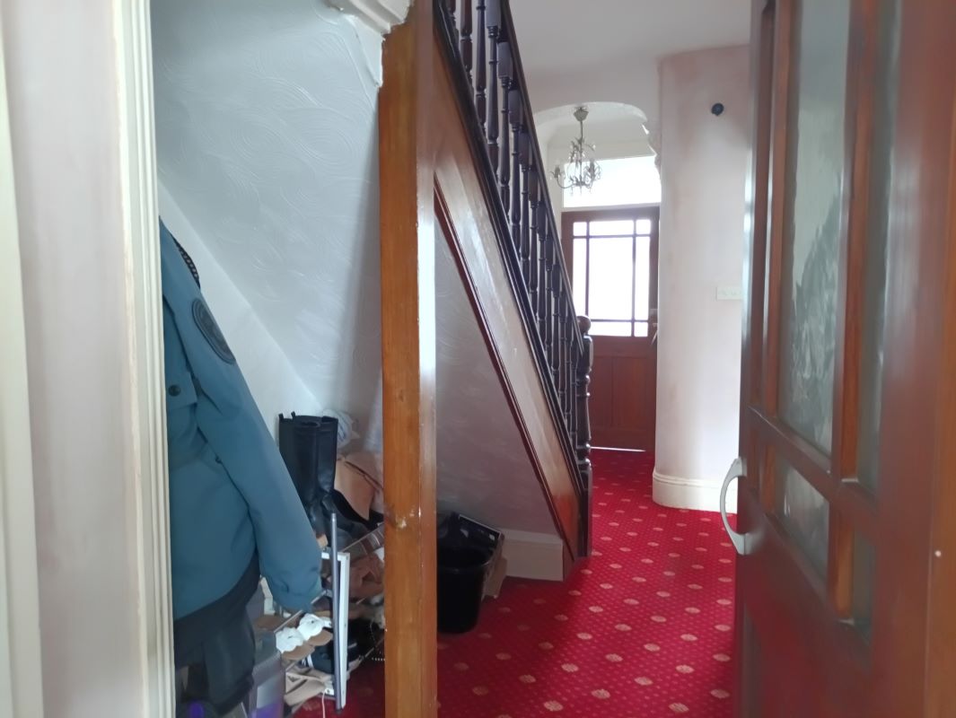 Coleshill Terrace, Llanelli, Dyfed, SA15 3DA