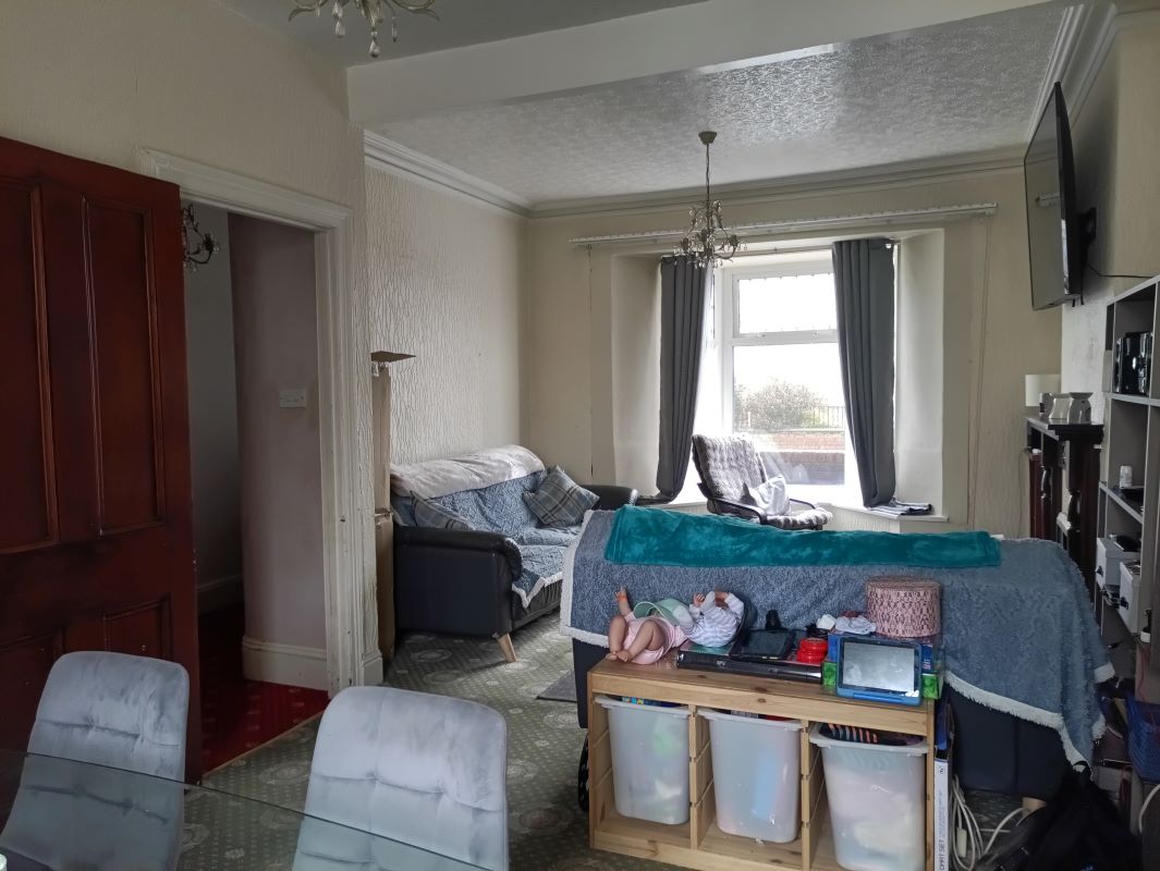 Coleshill Terrace, Llanelli, Dyfed, SA15 3DA