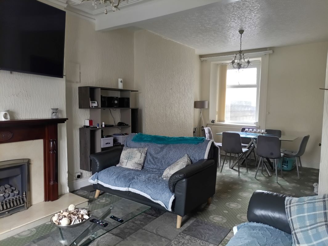 Coleshill Terrace, Llanelli, Dyfed, SA15 3DA