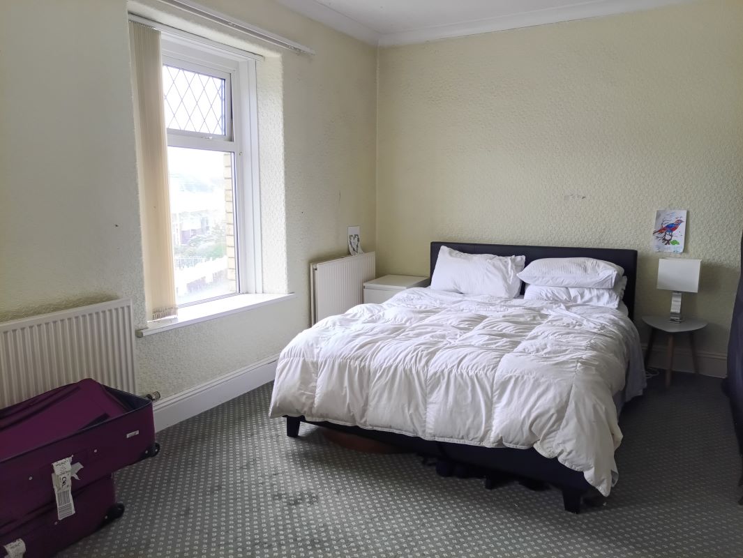 Coleshill Terrace, Llanelli, Dyfed, SA15 3DA