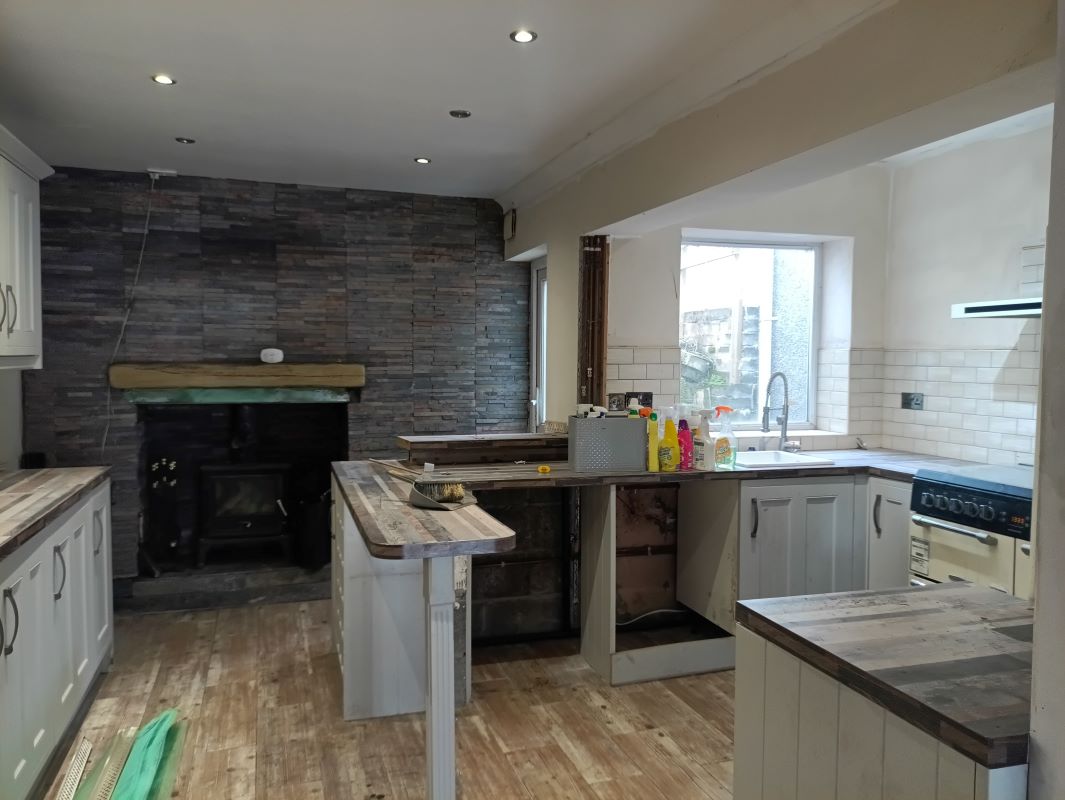 Clyndu Street, Morriston, Swansea, West Glamorgan, SA6 7BB