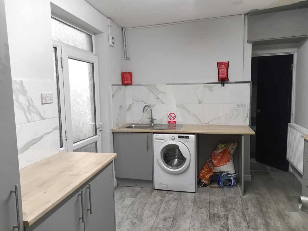 Seaview Terrace, Swansea, West Glamorgan, SA1 6FE