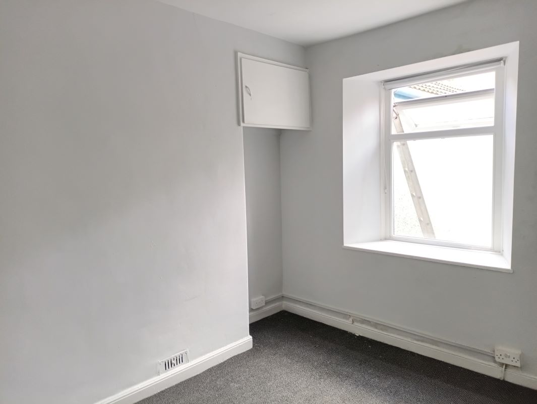 Seaview Terrace, Swansea, West Glamorgan, SA1 6FE