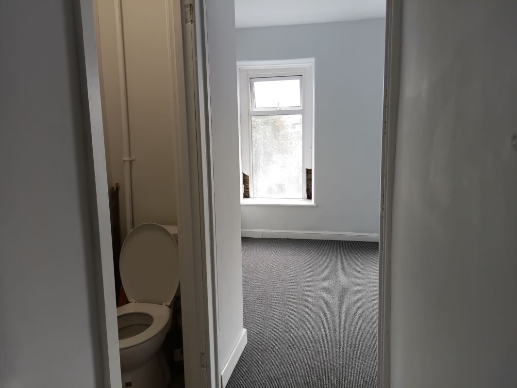 Seaview Terrace, Swansea, West Glamorgan, SA1 6FE