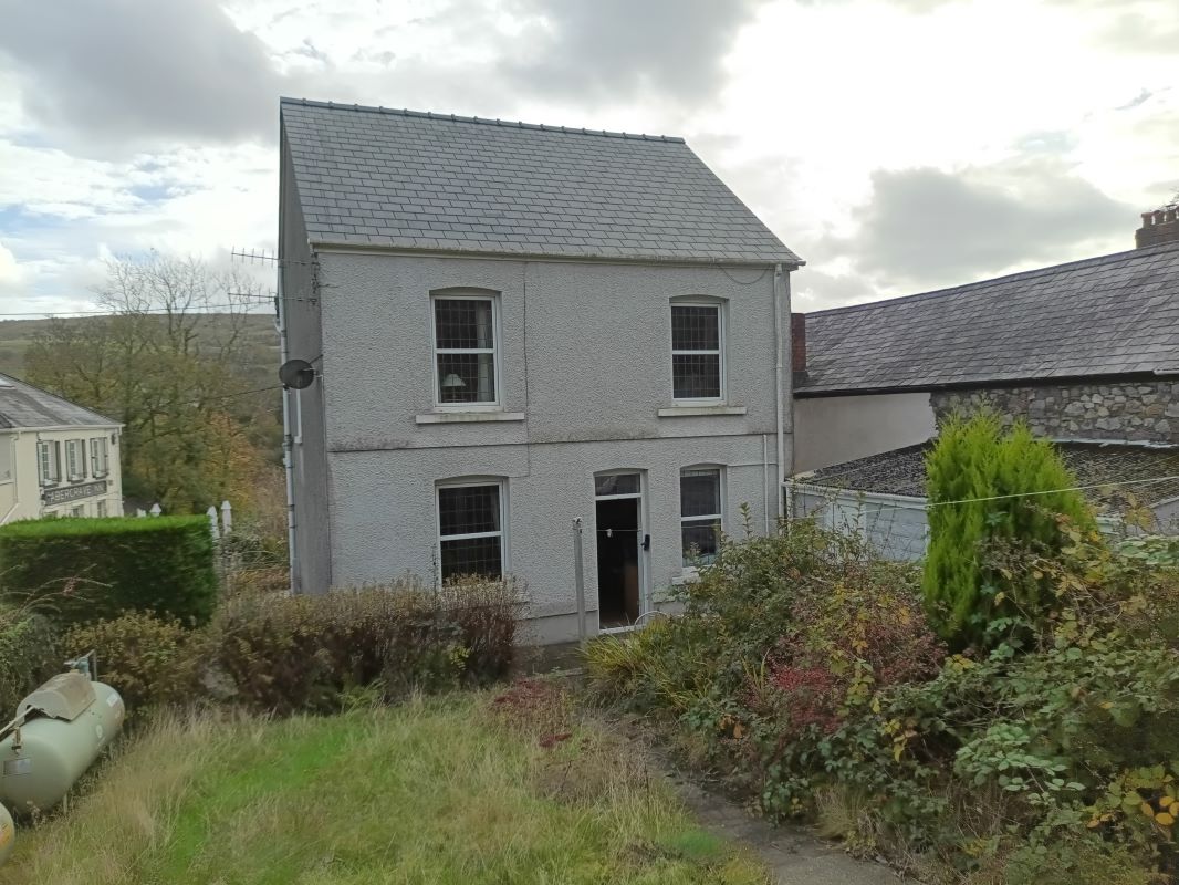 Iscoed, Heol Tawe, Abercrave, Swansea, West Glamorgan, SA9 1XS