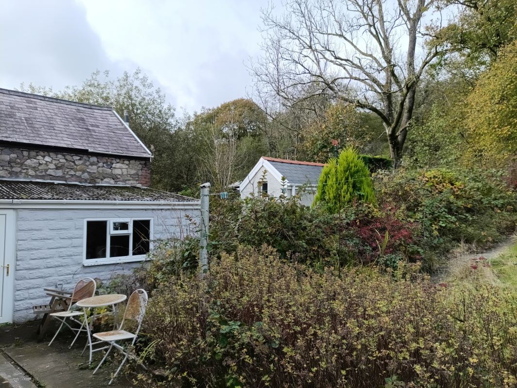 Iscoed, Heol Tawe, Abercrave, Swansea, West Glamorgan, SA9 1XS