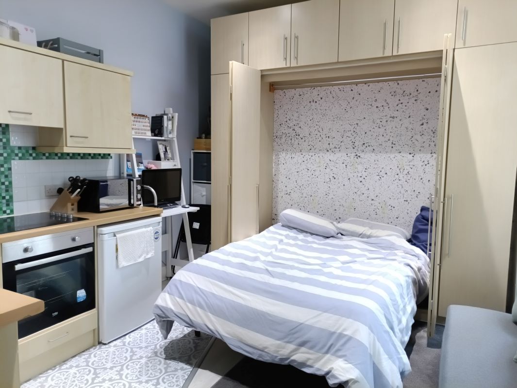 Pembroke Buildings, Cambrian Place, Swansea, West Glamorgan, SA1 1RL