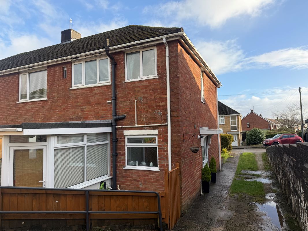 Furze Crescent, Morriston, Swansea, West Glamorgan, SA6 6BP