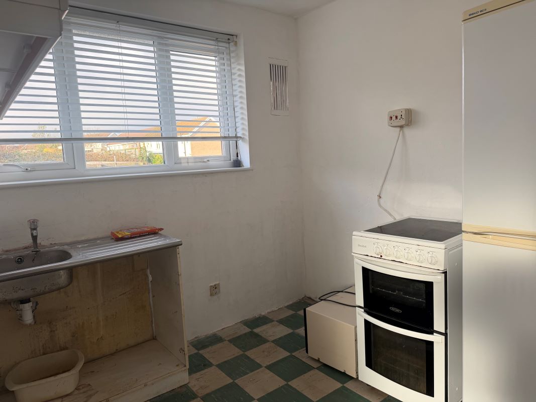 Furze Crescent, Morriston, Swansea, West Glamorgan, SA6 6BP