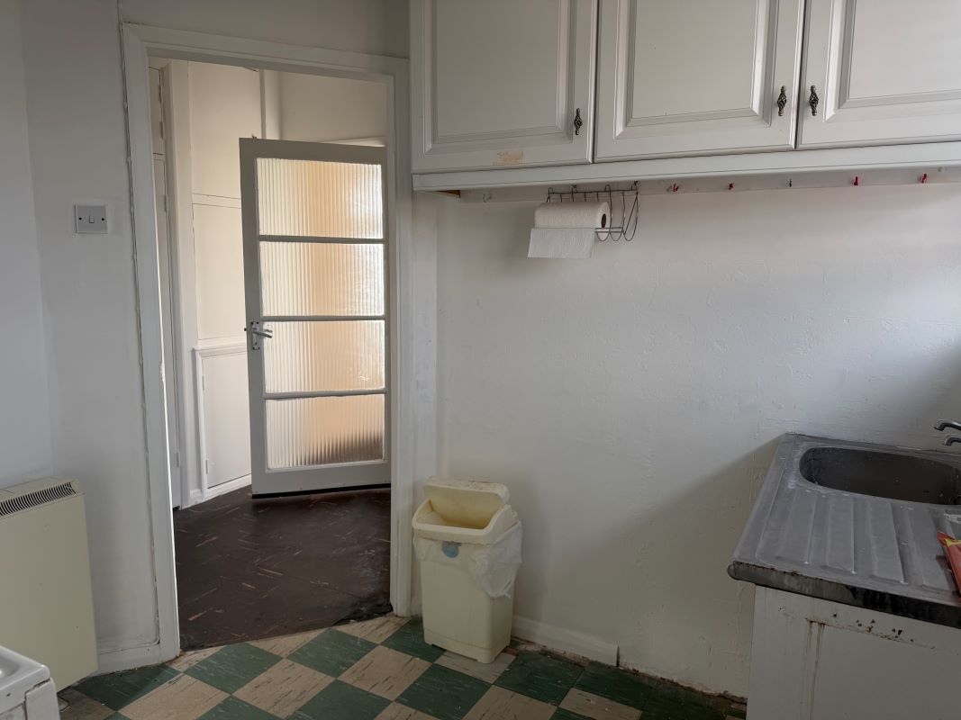 Furze Crescent, Morriston, Swansea, West Glamorgan, SA6 6BP