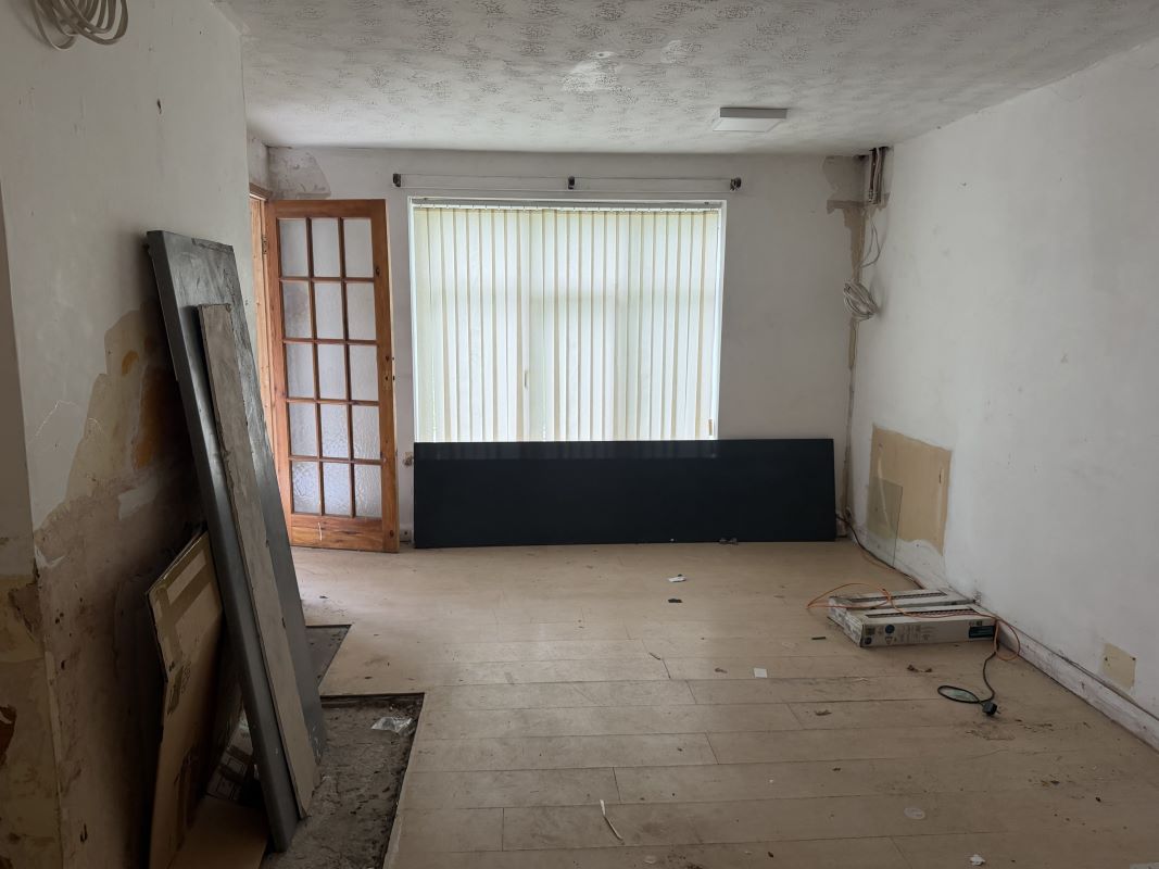 Caldey Place, Blaenymaes, Swansea, West Glamorgan, SA5 5PN