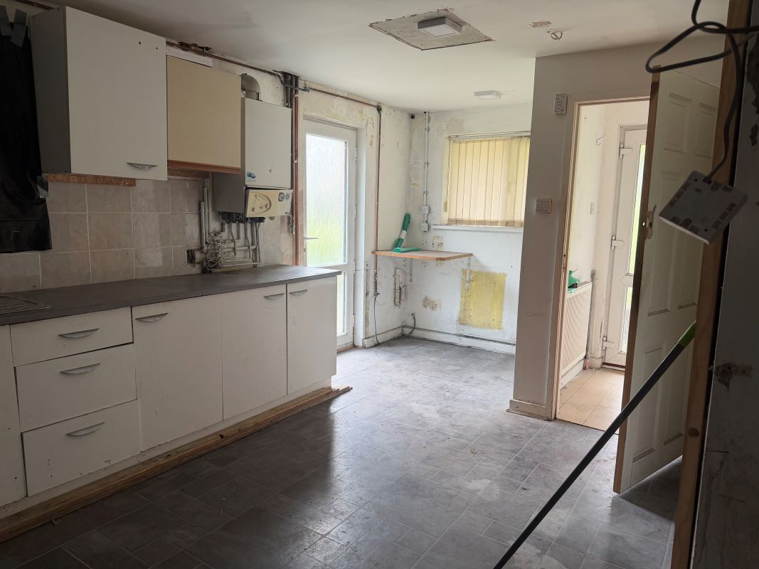 Caldey Place, Blaenymaes, Swansea, West Glamorgan, SA5 5PN