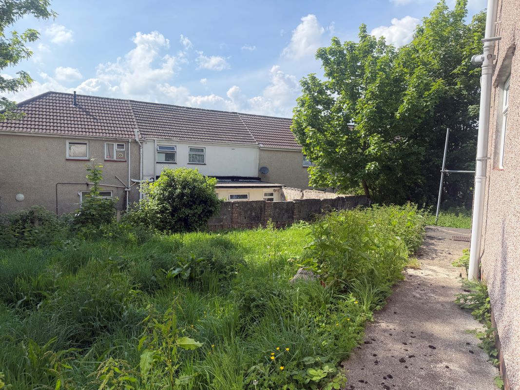 Caldey Place, Blaenymaes, Swansea, West Glamorgan, SA5 5PN