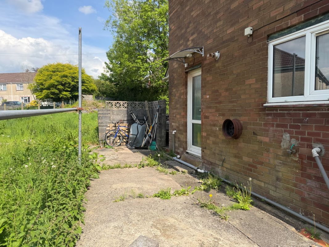 Caldey Place, Blaenymaes, Swansea, West Glamorgan, SA5 5PN