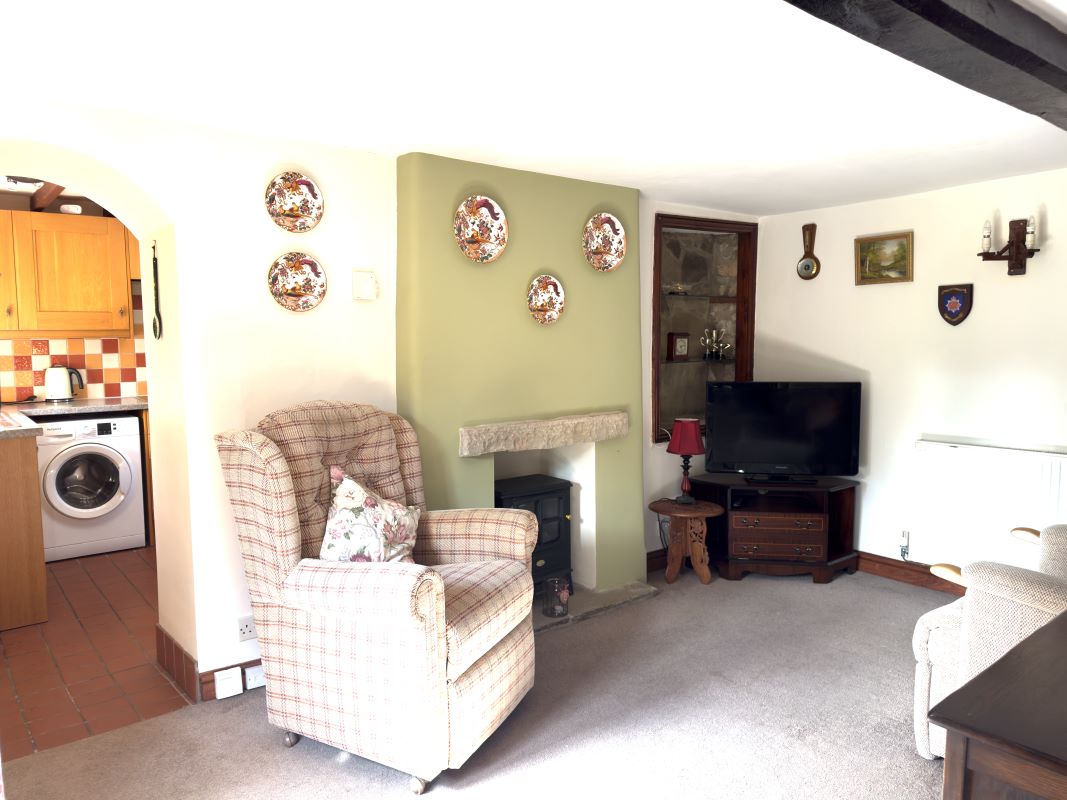 Church Gates Cottage, Parwich, Ashbourne, Derbyshire, DE6 1QL