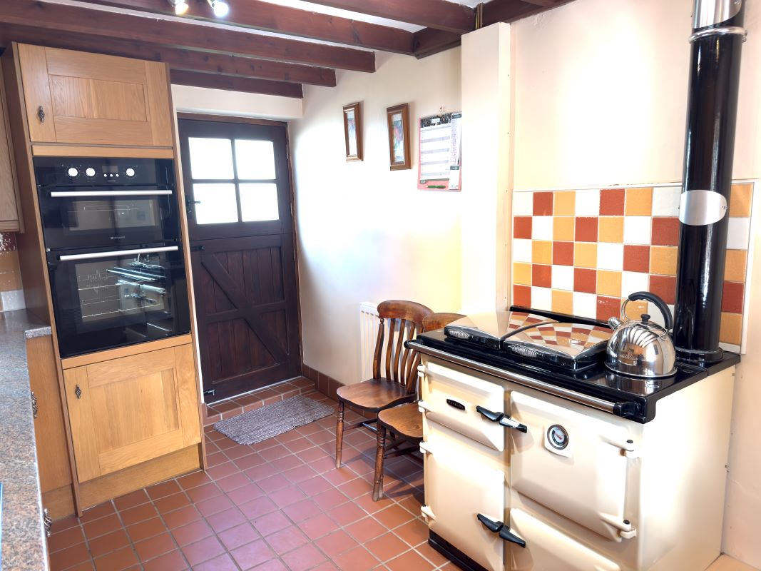 Church Gates Cottage, Parwich, Ashbourne, Derbyshire, DE6 1QL