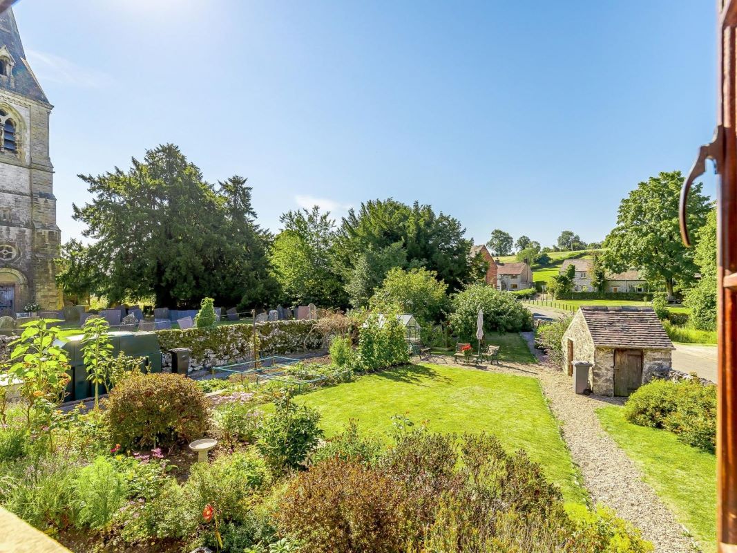Church Gates Cottage, Parwich, Ashbourne, Derbyshire, DE6 1QL