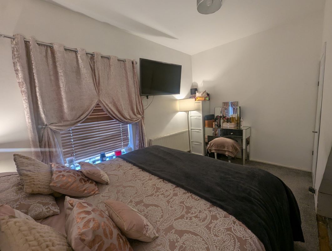 Middleton Road, Chadderton, Oldham, Lancashire, OL9 9SN