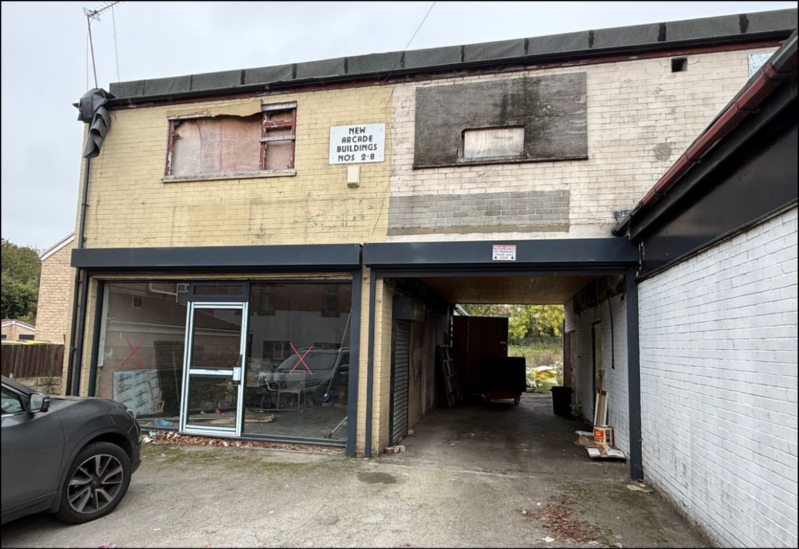 White Apron Street, South Kirkby, Pontefract, West Yorkshire, WF9 3LH