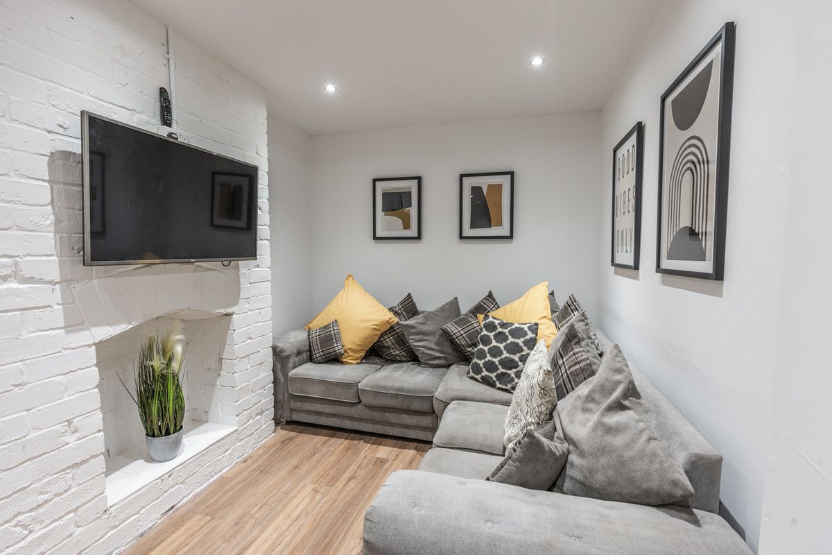 Prescot Road, St Helens, Merseyside, WA10 3UF