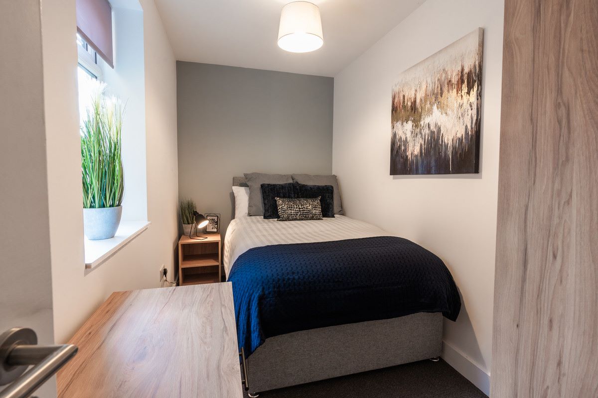 Prescot Road, St Helens, Merseyside, WA10 3UF