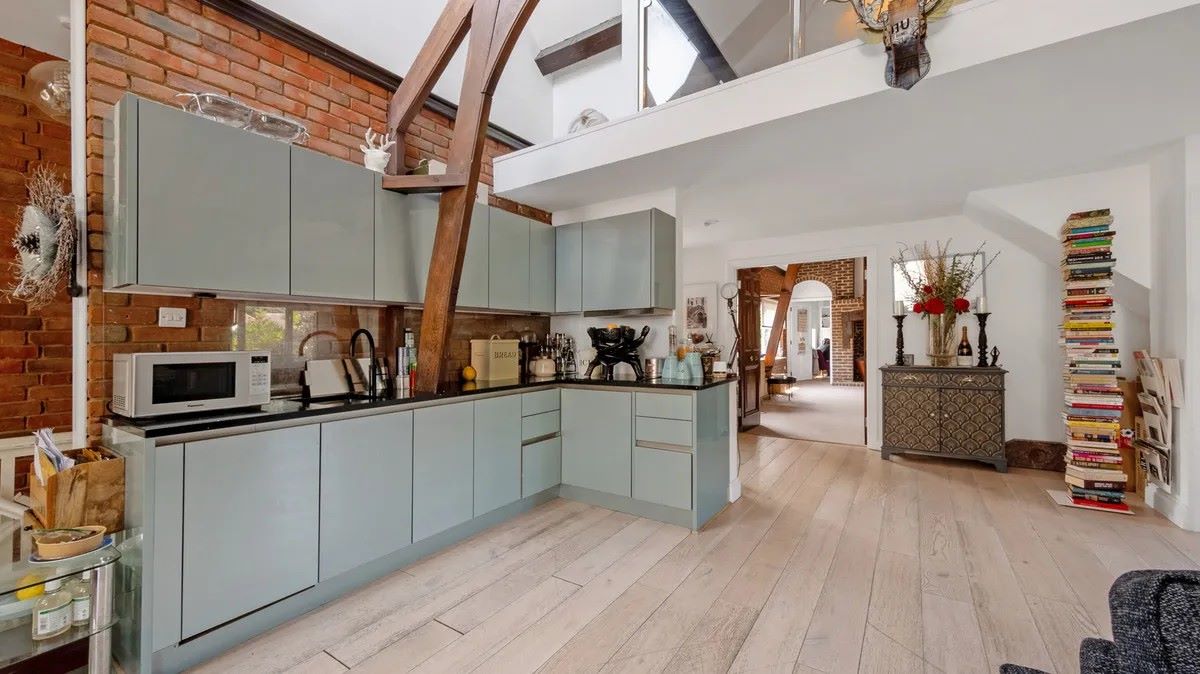 Parker Close, Carshalton, Surrey, SM5 3HF