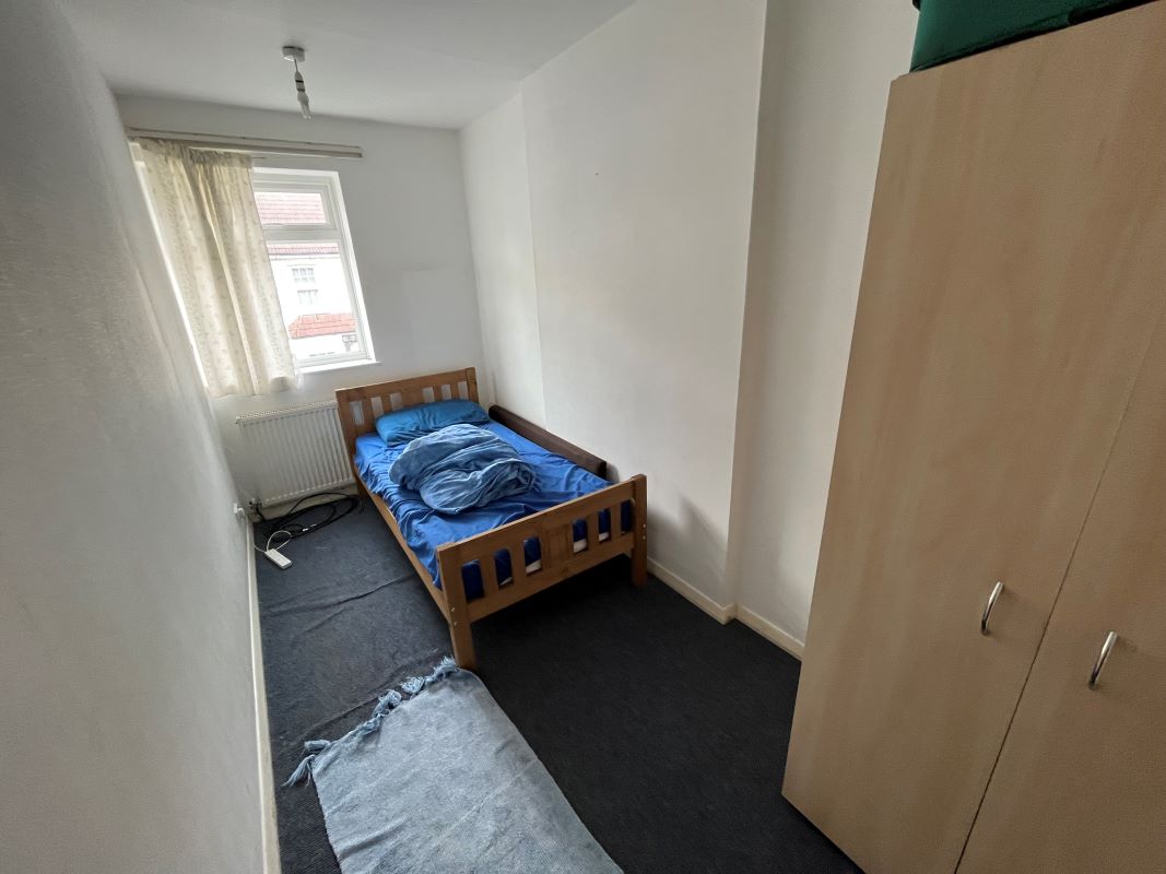 29 Roydene Road, London, SE18 1PZ